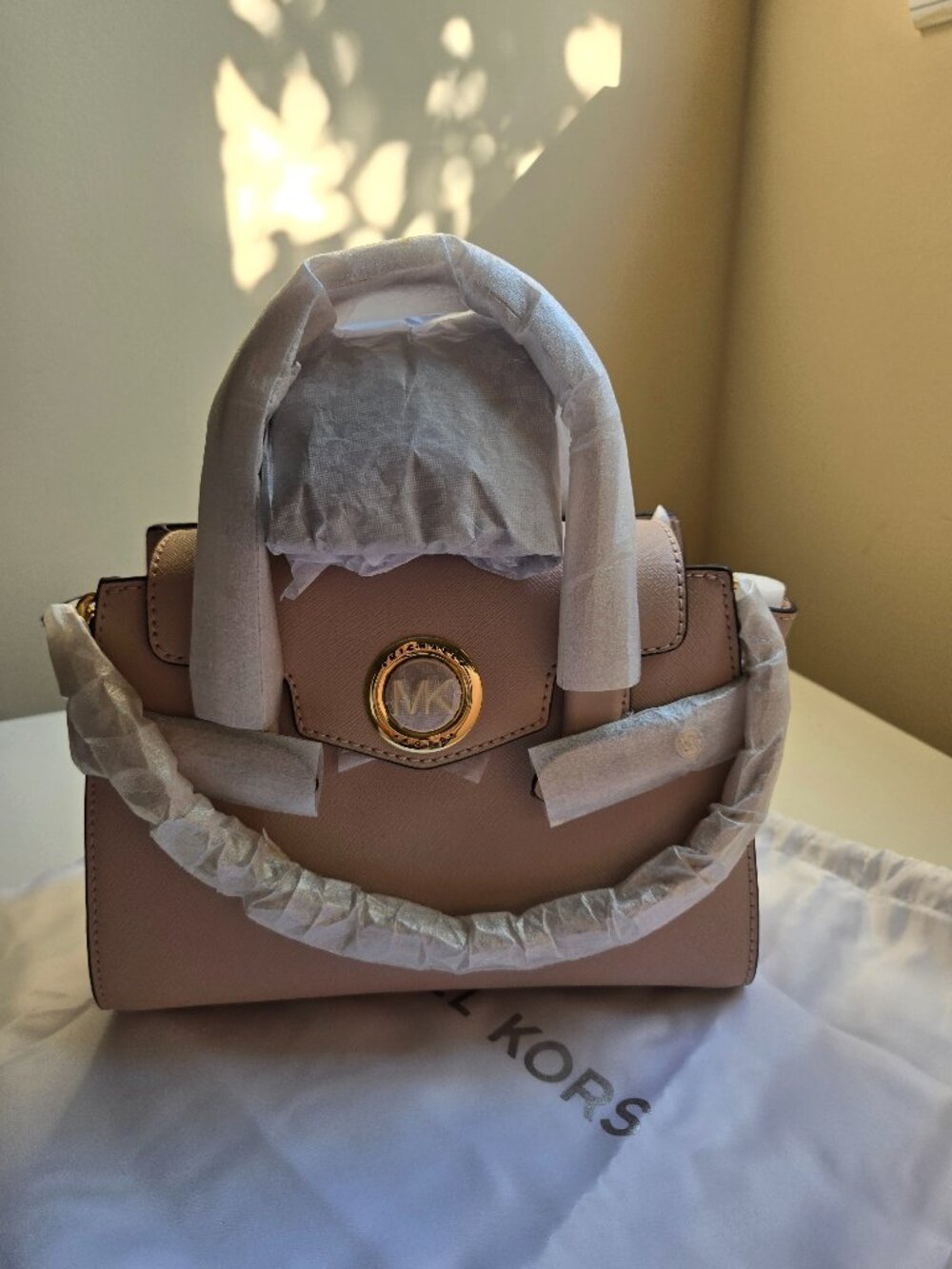 Michael Michael Kors Carmen soft pink leather bag